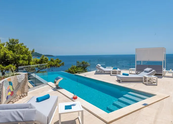 Orabelle Guest house 4*