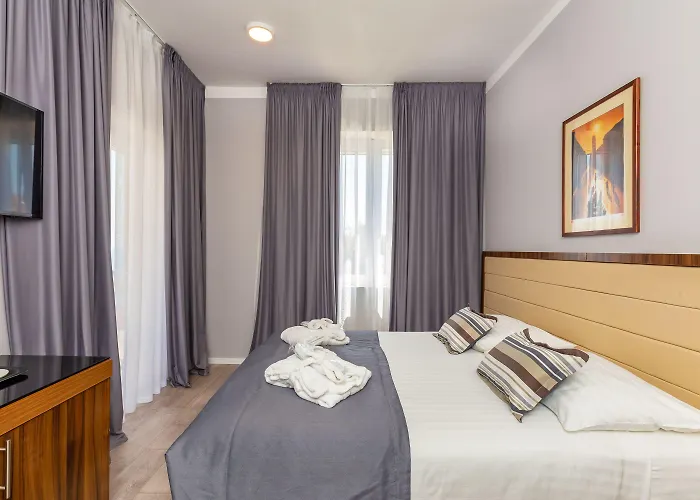 Orabelle Guest house 4*