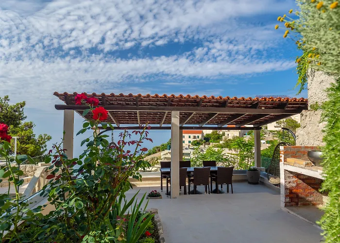 Orabelle Guest house 4*